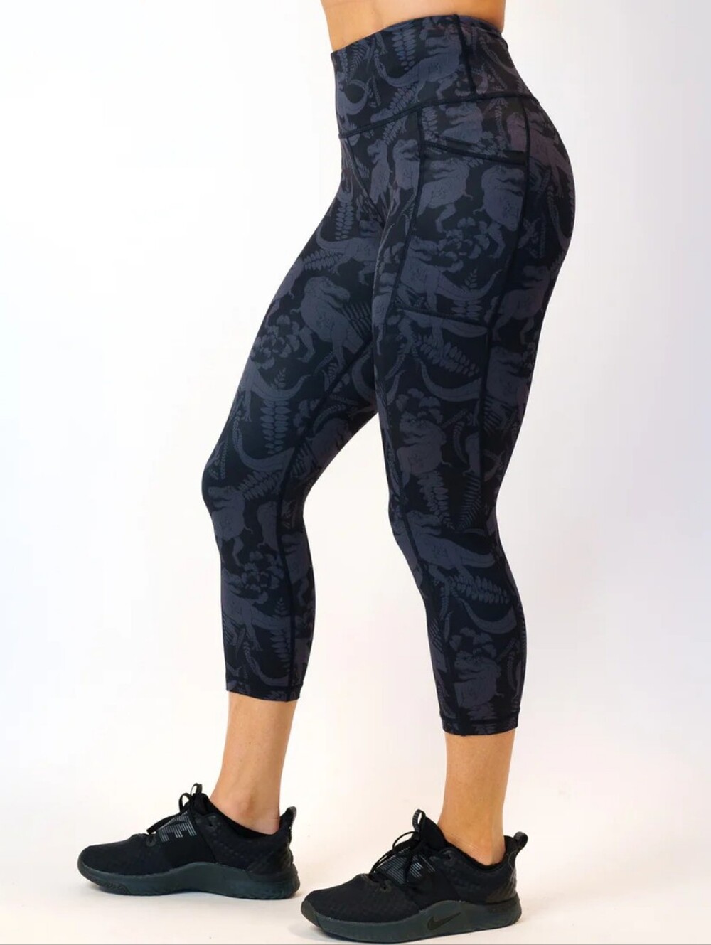 Constantly Varied Gear T Flex Capri Leggings 21" Size XL Dinosaur Print EUC!